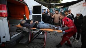 গাজায় ইসরাইলি হামলায় ১৯ ফিলিস্তিনি শহিদ