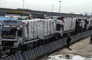 গাজায় যুদ্ধবিরতির প্রথম দিনে ৫৫০টির বেশি ত্রাণবাহী ট্রাক প্রবেশ