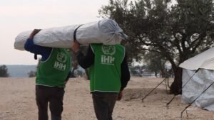 তুরস্কের মানবিক সহায়তা সংস্থার ১১৯৪ ত্রাণবাহী ট্রাক সিরিয়ায়