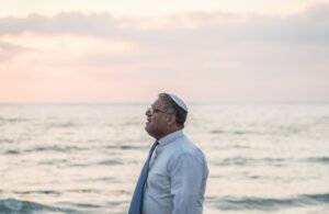 ইসরায়েল এখন মধ্যপ্রাচ্যের কৌতুক: বেন গভির