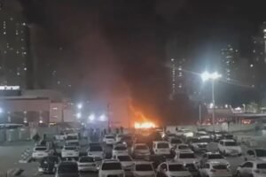 তেলআবিবে তিনটি বাসে বিস্ফোরণ