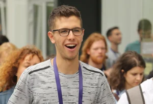 হাফেজ আল আসাদের মুখে আসাদ পরিবারের পালানোর রাতের অজানা গল্প