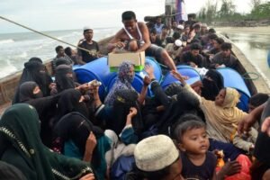 আন্তর্জাতিক অবহেলায় সমুদ্রেই ডুবে গেল ৪২৭ রোহিঙ্গা মুসলিমের জীবন