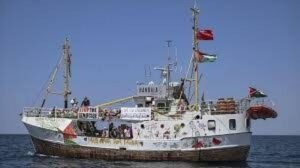 গাজার অবরোধ ভাঙতে যাওয়া ‘হনজালা’ জাহাজে হামলা, ২১ যাত্রীকে অপহরণ