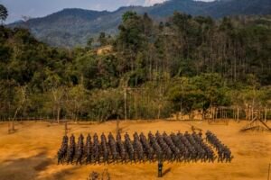 রোহিঙ্গাদের বিরুদ্ধে যুদ্ধাপরাধ, আরাকান আর্মিকে সন্ত্রাসী ঘোষণার দাবি